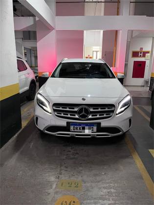 MERCEDES-BENZ GLA 200 1.6 CGI FLEX ADVANCE 7G-DCT